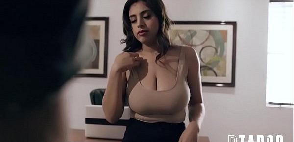  Ella Knox In Indecent Exposure